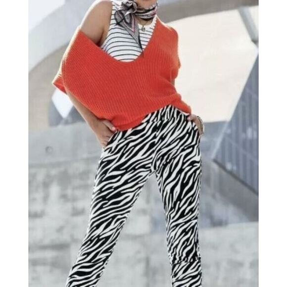 Cabi Ruby Oversized Knit Deep V Short Sleeve Pullover Womens Small‎ #5837 Red - Picture 3 of 16